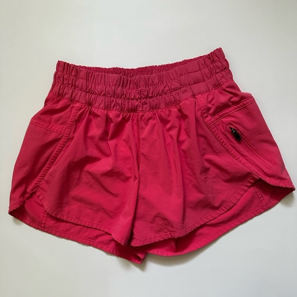 lululemon athletica Pants - Lululemon Tracker Low-Rise Lined Short 4” Pink Size 4